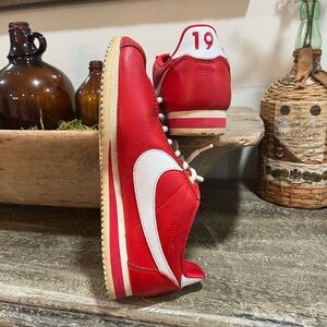 Nike Classic Cortez Stranger Things Independence Day Pack Size 9 men’s 10women